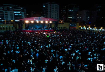 Etimesgut Belediyesi'nin Can Bonomo konserinde coşku zirve yaptı