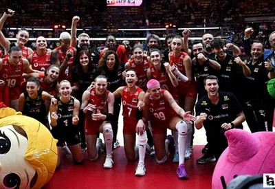 Kadın voleybolunda yine tarih yazdık!