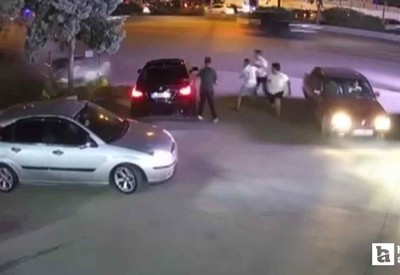 Sincan'da kontrolden çıkan otomobil oto yıkamacıya uçtu