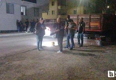 Çorum'da iki genç kız bir eve tüfekle ateş edip kaçtılar