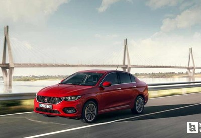 Fiat Egea Sedan 100 Bin TL indirim kampanyası ile Ekim ayına girdi