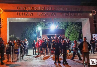Gençlerbirliği'nde taraftarlar toplanıp genel kurul istediler