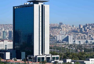 ABB, Melek Mosso konserinin 17 Ekim'de yapılacak ihalesini iptal etti!