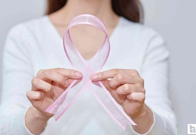 Meme kanserinde risk 50 yaşından sonra artıyor