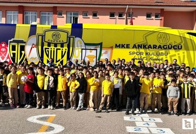 MKE Ankaragücü yöneticileri ve sporcularından Pursaklar'da okul ziyareti!