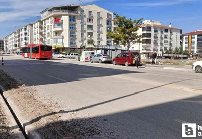 Sincan'da araç sürücüsünün yoldan geçen iki kadını bilerek yaraladığı iddia edildi