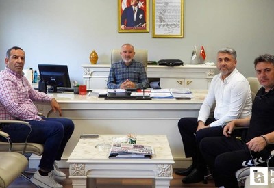 Bünyamin Gezer, Karalar İnşaat Etimesgut Spor Kulübü’nü ziyaret etti