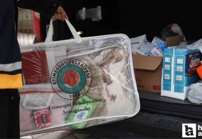 Etimesgut Belediyesi ekipleri, evde bakım hizmeti alan vatandaşları ziyaret ediyor