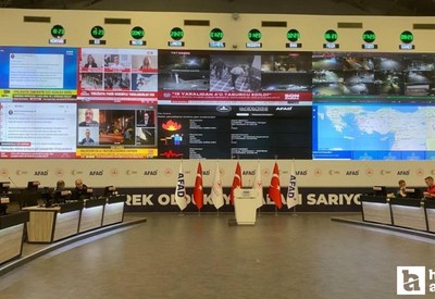 AFAD, Ankara'daki Acil Yönetim Merkezi'nde çalışmalarını sürdürüyor
