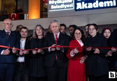 Mansur Yavaş, ABB projesi Zafer Genç Akademinin açılışını yaptı