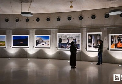 Zeki Demirkubuz'un kişisel fotoğraf sergisi Ankaralı sanatseverlerle buluştu