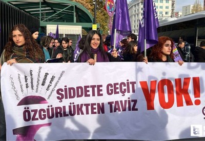 Kadın cinayetlerine tepki için Ankara'da yürüyüş düzenlendi