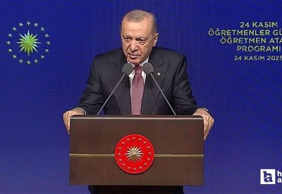 Cumhurbaşkanı Erdoğan butona bastı: 15 bin sözleşmeli öğretmen ataması gerçekleştirildi!