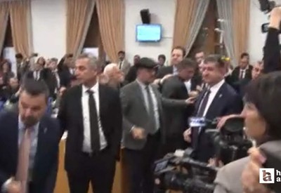 Plan ve Bütçe komisyonunda milletvekilleri arasında kavga çıktı