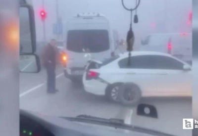Akyurt'ta yoğun sis nedeniyle zincirleme kaza meydana geldi