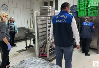 Altındağ Belediyesi'nden gıda denetimi: Sağlıksız ürünler imha edildi!