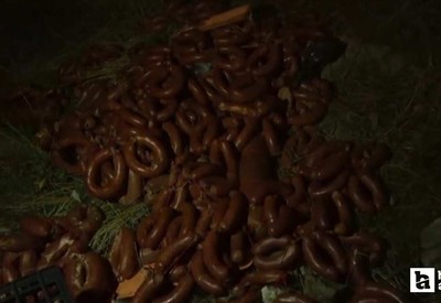 Gölbaşı'nda boş arazide yüzlerce kilo et şarküteri ürünü bulundu