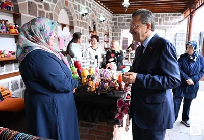 Altındağ Belediyesi kadınların el emeklerinin kazanca dönüşmesine imkan veriyor