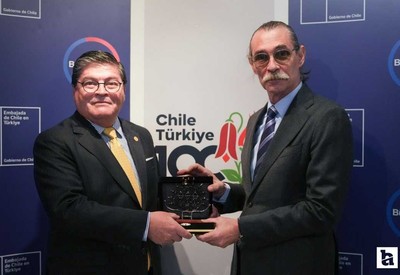 Etimesgut Belediye Başkanı Erdal Beşikcioğlu, Şili Büyükelçisi'ni ziyaret etti