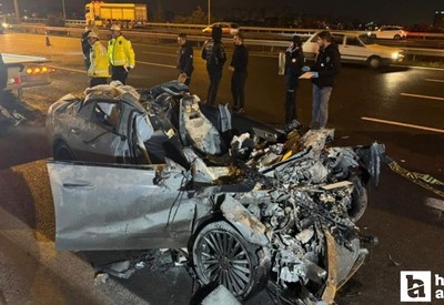 Başkentte seyir otomobil seyir halindeki tırın altına girdi! 2 ölü, 1 ağır yaralı!