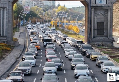 Motorlu kara taşıtları 2024'te 382 milyar kilometreden fazla yol katetti
