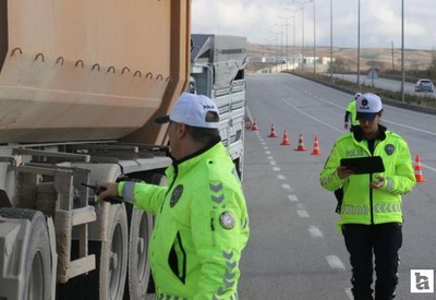 Akyurt'ta zorunlu kış lastiği denetimi yapıldı