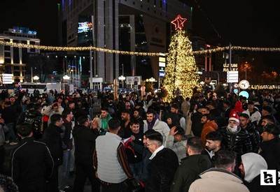 Ankaralılar yeni yılı Kızılay'da karşıladılar