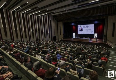 Ankara'da Bilge Yazarlar Projesi ile gençlere destek sürüyor