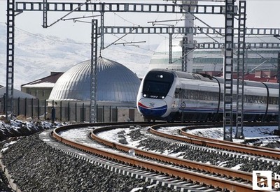 Ankara-İzmir YHT hattının altyapı çalışmaları yoğu tempoyla devam ediyor