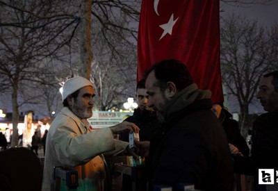 Ankara'da Osmanlı'dan kalan kandillerde süt ikramı geleneği yaşatılıyor