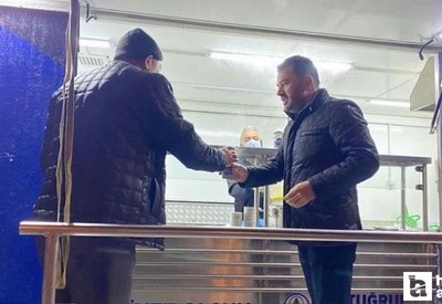 Pursaklar Belediyesi, vatandaşlara sıcak çorba ikramında bulundu