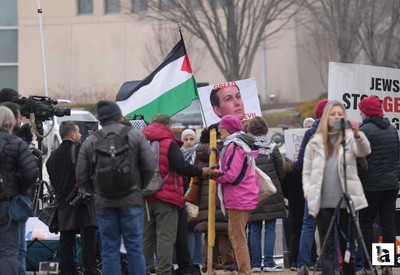 ABD'de Gazze Barış Kurulu toplantısı sırasında Filistinli göstericilere polis müdahalesi