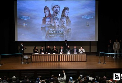 "Kuruluş Orhan" dizisi oyuncuları "Külliye'de Ramazan" etkinliklerinde hayranlarıyla buluştular