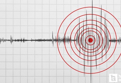 Endonezya'da 7.4 şiddetinde deprem: Tsunami uyarısı yapıldı