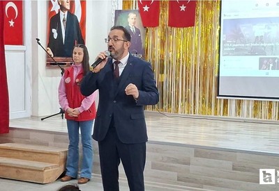 Beypazarı'nda spora teşvik için öğrencilere spor malzemeleri dağıtıldı