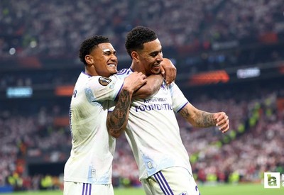 İstanbul'da oynanan finalde UEFA Avrupa Ligi şampiyonu Aston Villa oldu