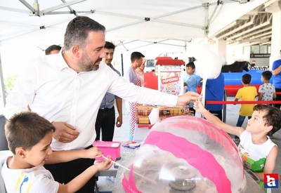 Pursaklar Belediyesi çocukların yüzünü güldürdü! Pazar alanında eğlenceli dakikalar yaşandı