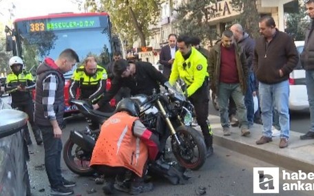Ankara Çankaya’da polisten kaçan motosiklet sürücüsü otomobile çarptı
