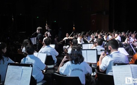 ABB'nin 'Her Çocuğa Sanat Projesi' orkestra konserine yoğun katılım!
