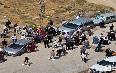 Sincan'da düğün salonu önünde kavga: Bir kişi darp edildi