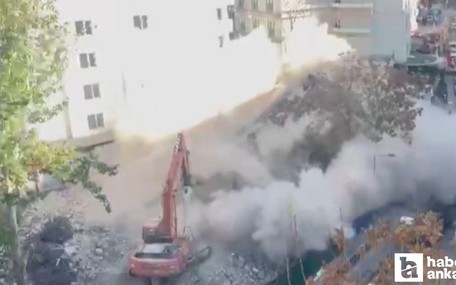 Çankaya'da kontrollü yıkım sırasında bina çöktü!