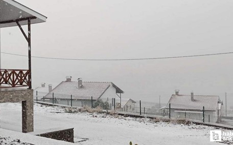 Ankara'da yeni mevsimin ilk karı Beypazarı'na yağdı!