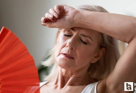 Kadınlara uyarı: Erken menopoz kalp krizi riskini artırıyor