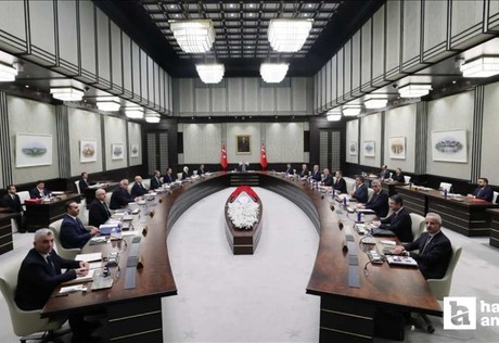 Kabine, üç haftanın sonunda bugün toplanıyor
