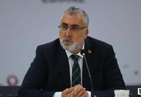 Çalışma Bakanı Işıkhan kadınlara verilen nakit destekleri açıkladı