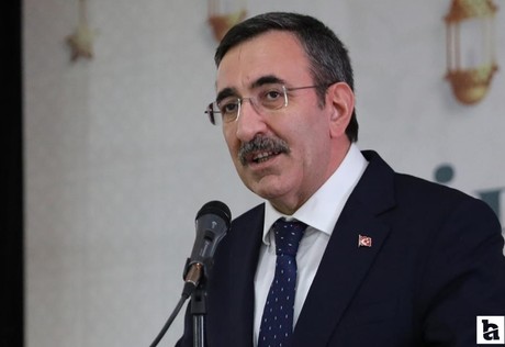 Cevdet Yılmaz, enflasyonu yükselten sektörü açıkladı