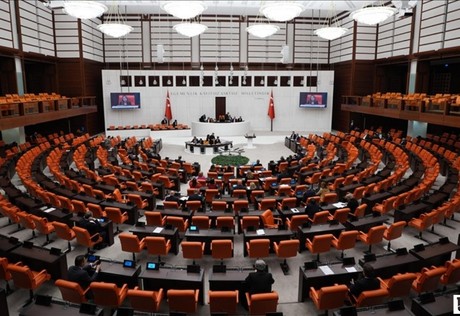 16 yaş altına sosyal medya düzenlemesi bu yıl içinde Meclis'e gelecek