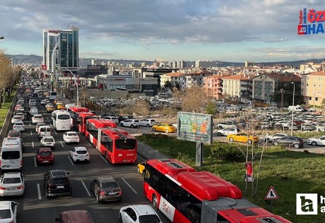 Ankara'da Şubat ayında 12.047 yeni araç daha trafiğe katıldı!