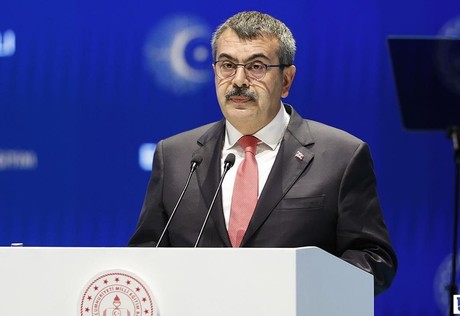 Bakan Tekin'den öğretmen ataması ve özel okul ücretlerine ilişkin açıklama