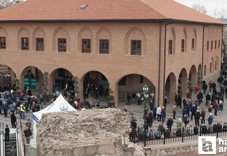 'Bin aydan daha hayırlı' Kadir Gecesi yarın dualarla ve ibadetle idrak edilecek